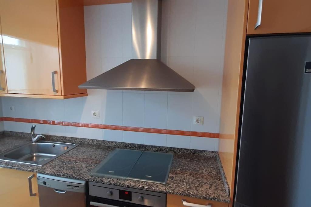 شقة Apartamento 1ª Linea Con Vistas A La Playa سان سيبريان المظهر الخارجي الصورة